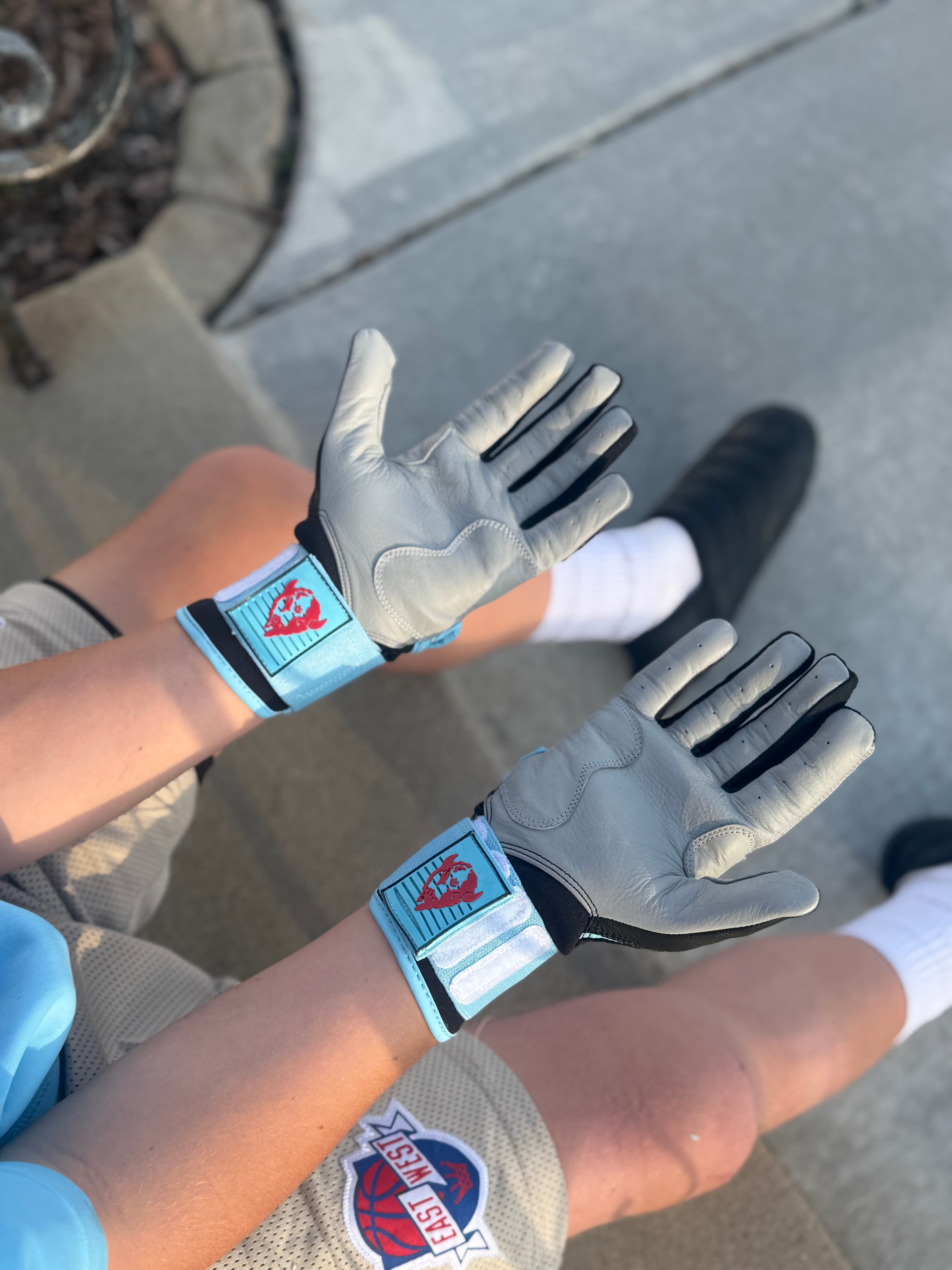 The Dead Red - Long Cuff